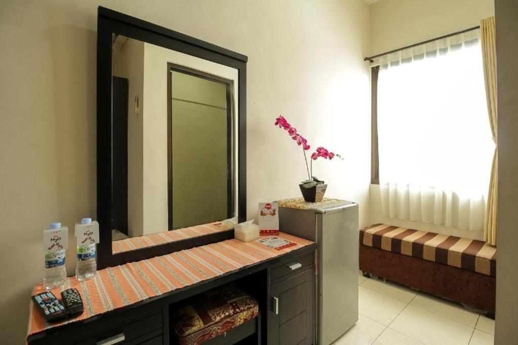 Tuban Torres Accommodation Kuta Lombok Exterior foto
