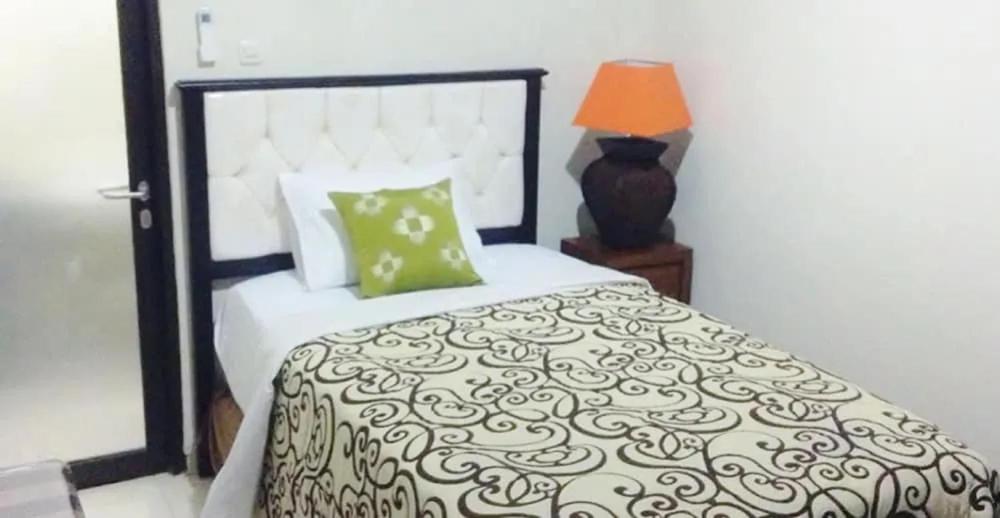 Tuban Torres Accommodation Kuta Lombok Exterior foto
