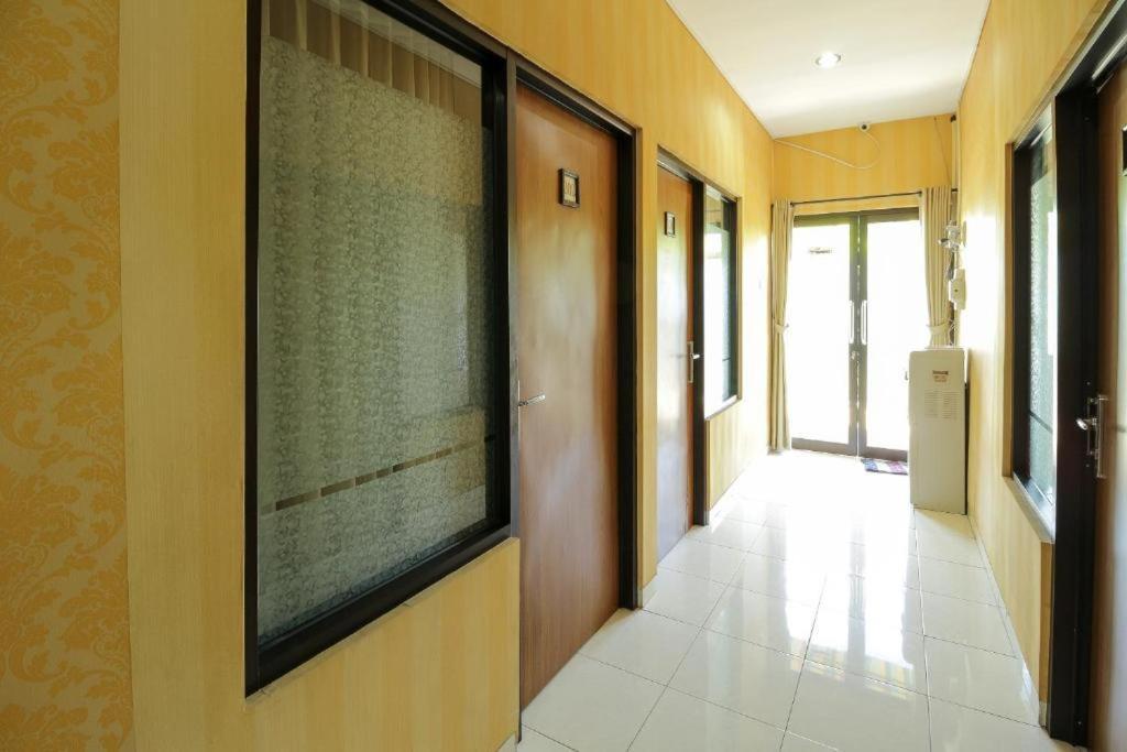 Tuban Torres Accommodation Kuta Lombok Exterior foto